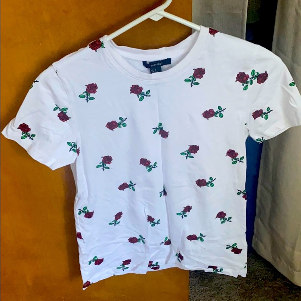 Forever 21 men’s rose t shirt